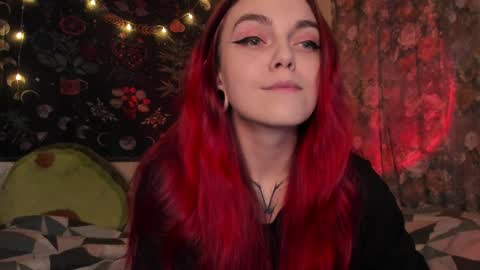 Snapshot of _caroline_coy chatting on 12-19-24, 02:02 Caroline online show from 12-19-24, 02:02