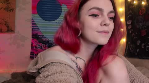 Snapshot of _caroline_coy chatting on 02-09-25, 02:18 Caroline online show from 02-09-25, 02:18