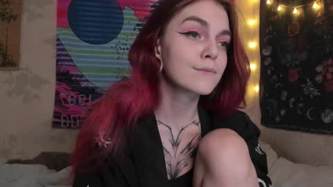 Snapshot of _caroline_coy chatting on 02-20-25, 02:02 Caroline online show from 02-20-25, 02:02