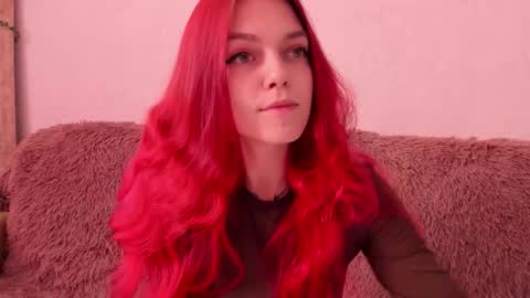 Snapshot of _caroline_coy chatting on 09-30-25, 11:37 Caroline online show from 09-30-25, 11:37