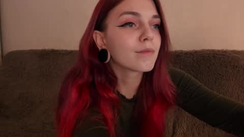 Snapshot of _caroline_coy chatting on 11-05-25, 12:16 Caroline online show from 11-05-25, 12:16