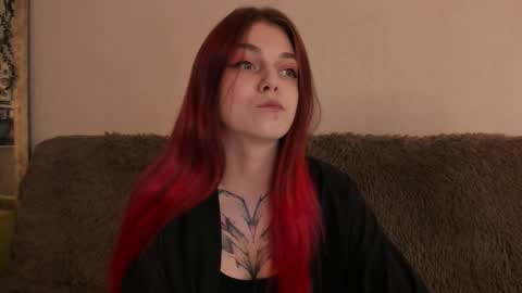 Snapshot of _caroline_coy chatting on 11-07-25, 11:54 Caroline online show from 11-07-25, 11:54