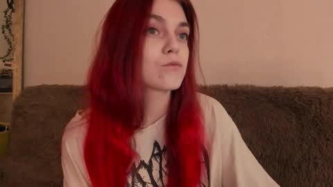 Snapshot of _caroline_coy chatting on 11-20-25, 11:10 Caroline online show from 11-20-25, 11:10