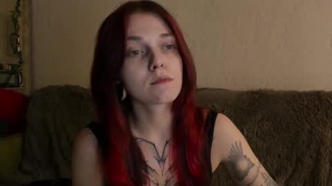 Snapshot of _caroline_coy chatting on 12-20-25, 06:59 Caroline online show from 12-20-25, 06:59