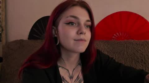 Caroline online show from 04-03-26, 11:52