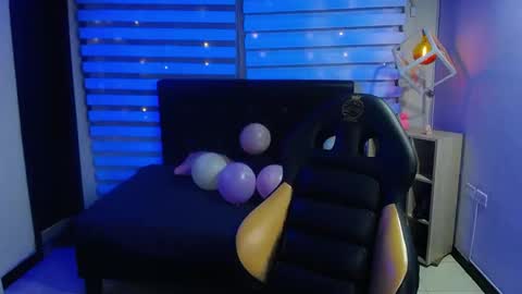 _charlotte_collins_ online show from 09-09-25, 01:32