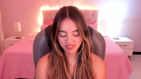 Charlote online show from 02-02-26, 01:15