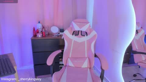 Cherrykingsley online show from 02-25-25, 03:49
