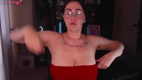 Chrissy online show from 05-29-26, 04:32
