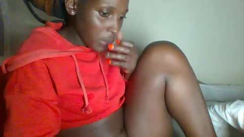 Snapshot of _clara01 chatting on 01-14-25, 08:52 clara online show from 01-14-25, 08:52