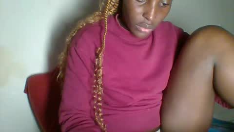 Snapshot of _clara01 chatting on 02-01-25, 12:16 clara online show from 02-01-25, 12:16