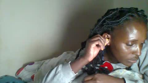 Snapshot of _clara01 chatting on 03-06-25, 10:41 clara online show from 03-06-25, 10:41