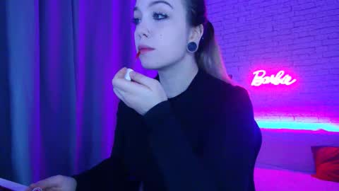 Nica online show from 11-28-25, 10:07