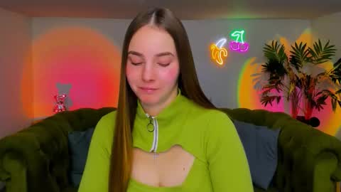 Erika online show from 11-22-25, 06:23