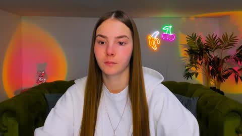 Erika online show from 12-03-25, 05:59