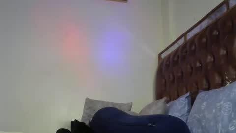 lily online show from 11-19-25, 11:43