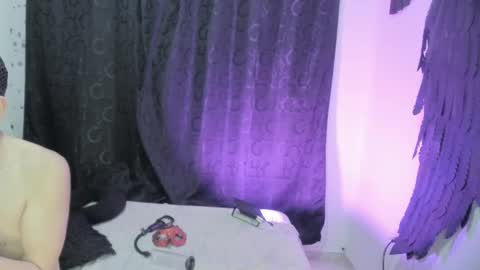Dakota Jones online show from 09-10-25, 12:21