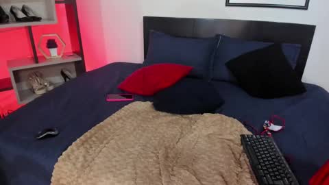 Snapshot of _daniela_hot_1 chatting on 02-04-25, 09:38 Dani online show from 02-04-25, 09:38