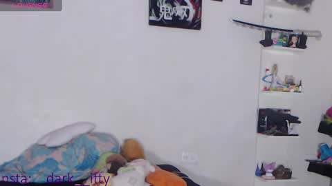 Snapshot of _darkitty_ chatting on 02-22-25, 04:29 Darkitty online show from 02-22-25, 04:29