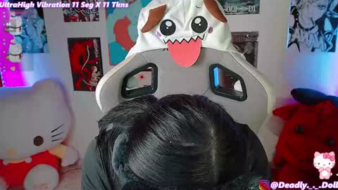 Snapshot of _deadly_doll chatting on 12-17-24, 11:27 online show from 12-17-24, 11:27