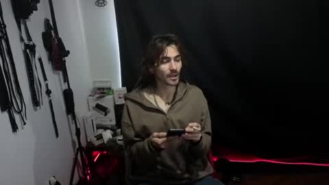 Snapshot of _delacruz911_ chatting on 03-16-26, 11:36 delacruz online show from 03-16-26, 11:36