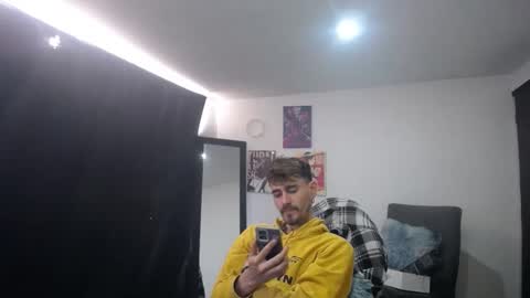 Snapshot of _delacruz911_ chatting on 04-14-26, 02:01 delacruz online show from 04-14-26, 02:01