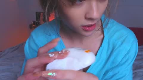 DemiDee online show from 01-02-25, 11:41