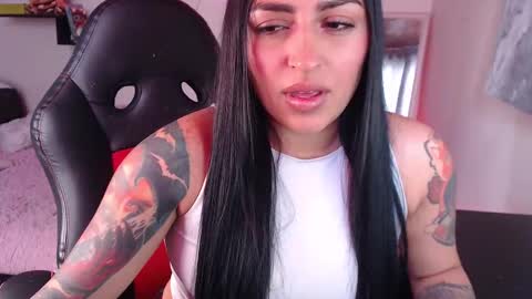 Snapshot of _dennise chatting on 09-20-25, 04:08 _dennise online show from 09-20-25, 04:08