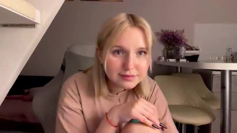 Snapshot of _dewpoint_ chatting on 11-04-25, 04:17 Ri online show from 11-04-25, 04:17