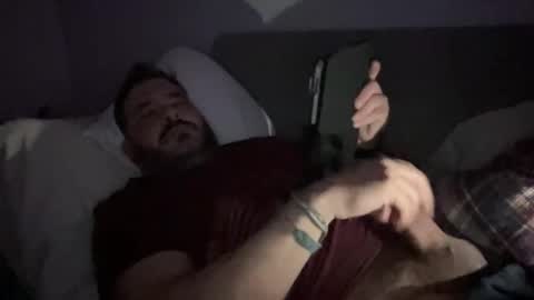 Snapshot of _direwolf_ chatting on 12-15-25, 05:23 _direwolf_ online show from 12-15-25, 05:23