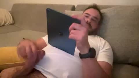 _direwolf_ online show from 04-16-26, 05:08