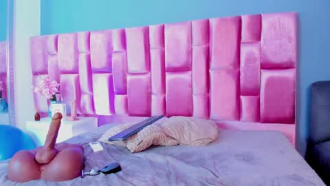 Snapshot of _dirty_sandy_ chatting on 02-04-25, 07:55 SANDY online show from 02-04-25, 07:55