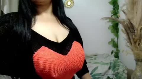 Dannia online show from 06-12-26, 10:19