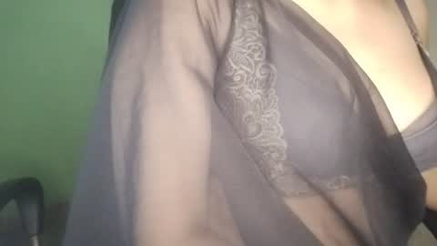 _dreamgirl_0 online show from 06-08-26, 11:05