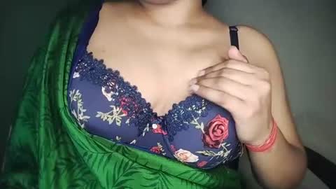 _dreamgirl_0 online show from 06-24-26, 05:50