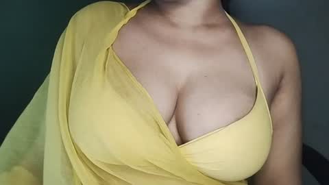 _dreamgirl_0 online show from 06-25-26, 10:09