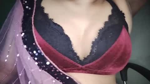 _dreamgirl_0 online show from 07-16-26, 01:00