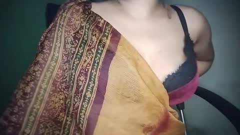_dreamgirl_0 online show from 07-20-26, 02:48