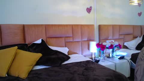 Snapshot of _dulcinea_1 chatting on 03-07-25, 12:23 Dulcinea online show from 03-07-25, 12:23