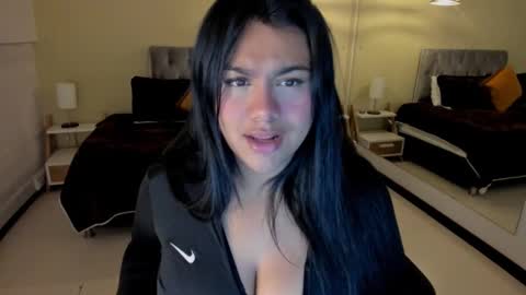 Snapshot of _dulcinea_1 chatting on 09-30-25, 03:11 Dulcinea online show from 09-30-25, 03:11