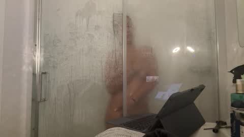 Snapshot of _elena_barra chatting on 10-27-25, 02:43  elena barra online show from 10-27-25, 02:43
