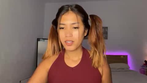 Snapshot of _elisavae chatting on 12-02-25, 07:36 elisa online show from 12-02-25, 07:36