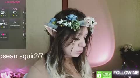 Snapshot of _elven_dreams__ chatting on 05-26-26, 08:21 chloue and Gretta online show from 05-26-26, 08:21