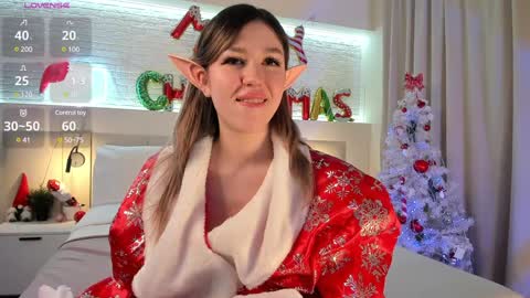 Snapshot of _emiliaa_ chatting on 12-27-24, 03:20 Milana online show from 12-27-24, 03:20