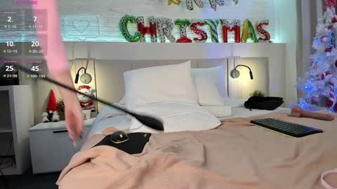 Snapshot of _emiliaa_ chatting on 01-04-25, 06:09 Milana online show from 01-04-25, 06:09