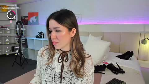 Snapshot of _emiliaa_ chatting on 01-19-25, 06:20 Milana online show from 01-19-25, 06:20