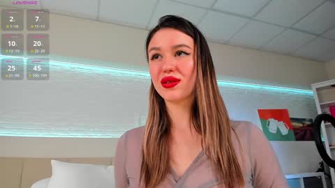 Snapshot of _emiliaa_ chatting on 02-02-25, 06:26 Milana online show from 02-02-25, 06:26