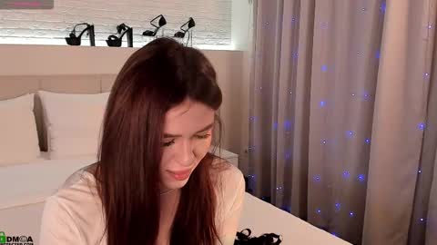 Snapshot of _emiliaa_ chatting on 10-14-25, 02:34 Milana online show from 10-14-25, 02:34