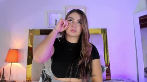 Isabella online show from 01-17-25, 12:10