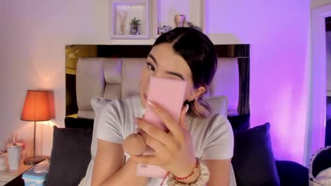 Isabella online show from 03-26-26, 12:11